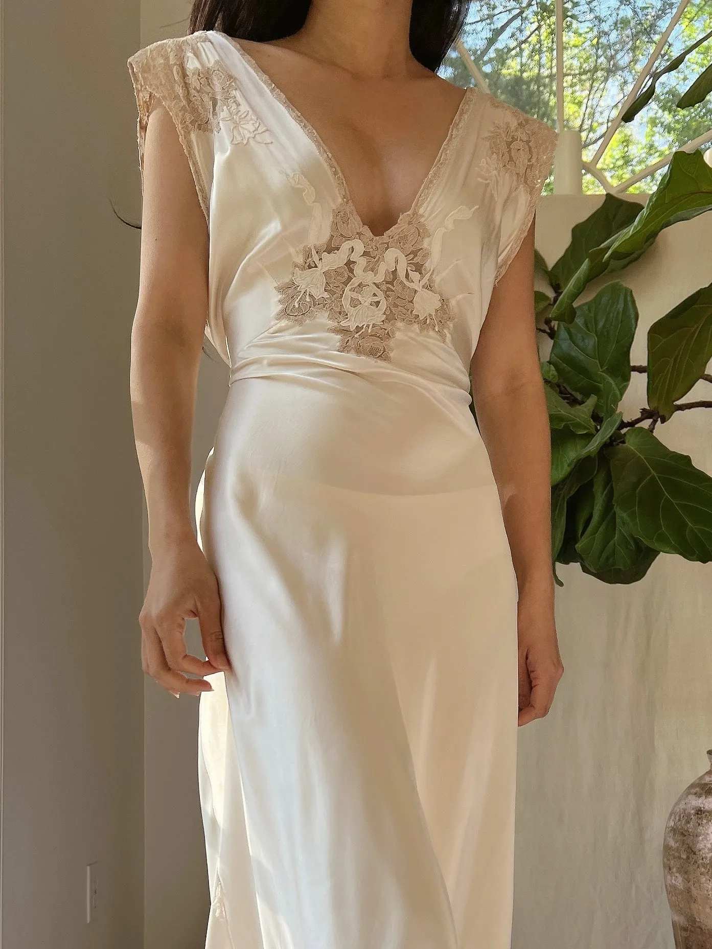 1930s Satin Embroidered Lace Dress - M
