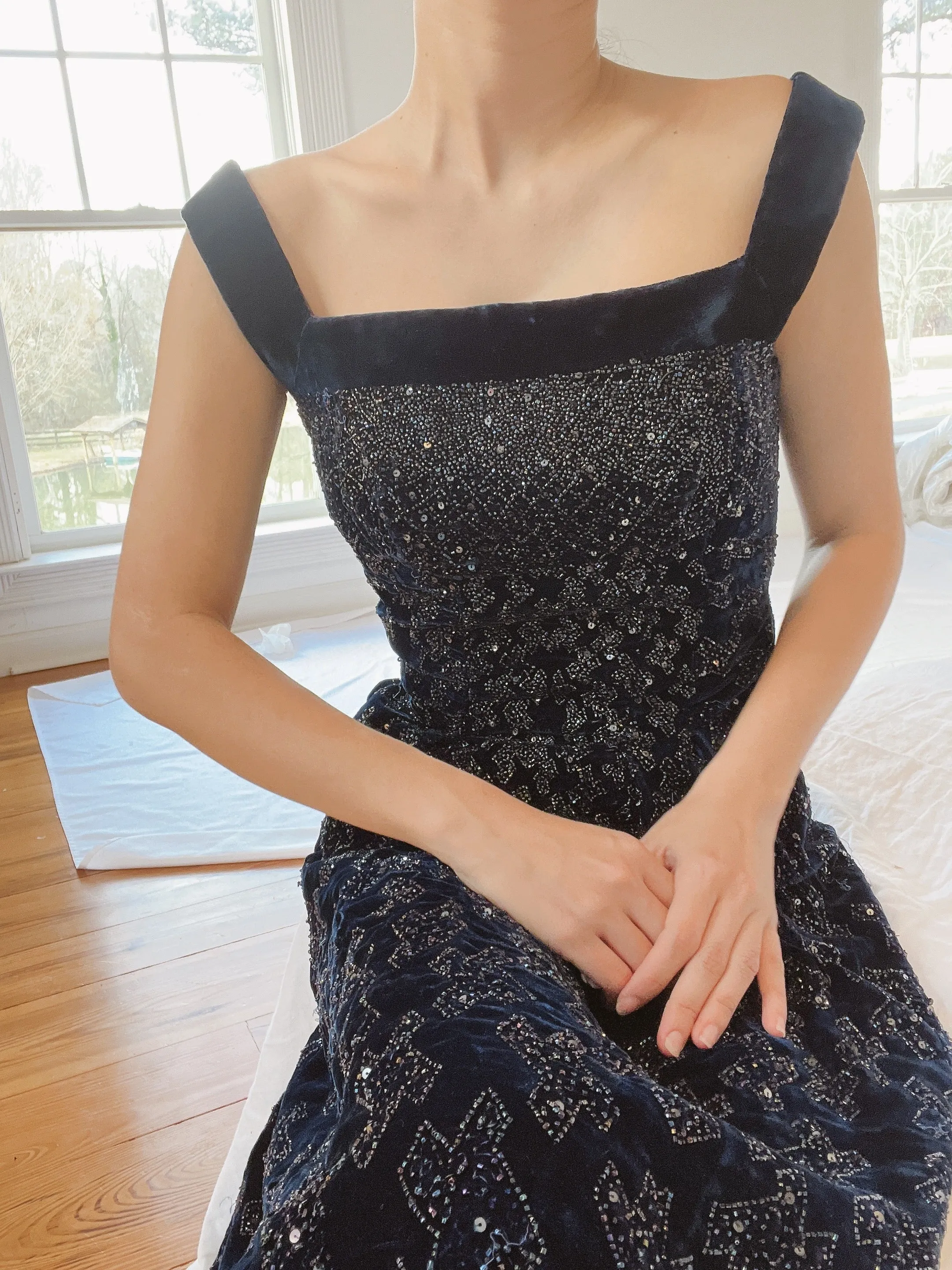 1950s Dark Blue Velvet Hand-Beaded Dress - XS