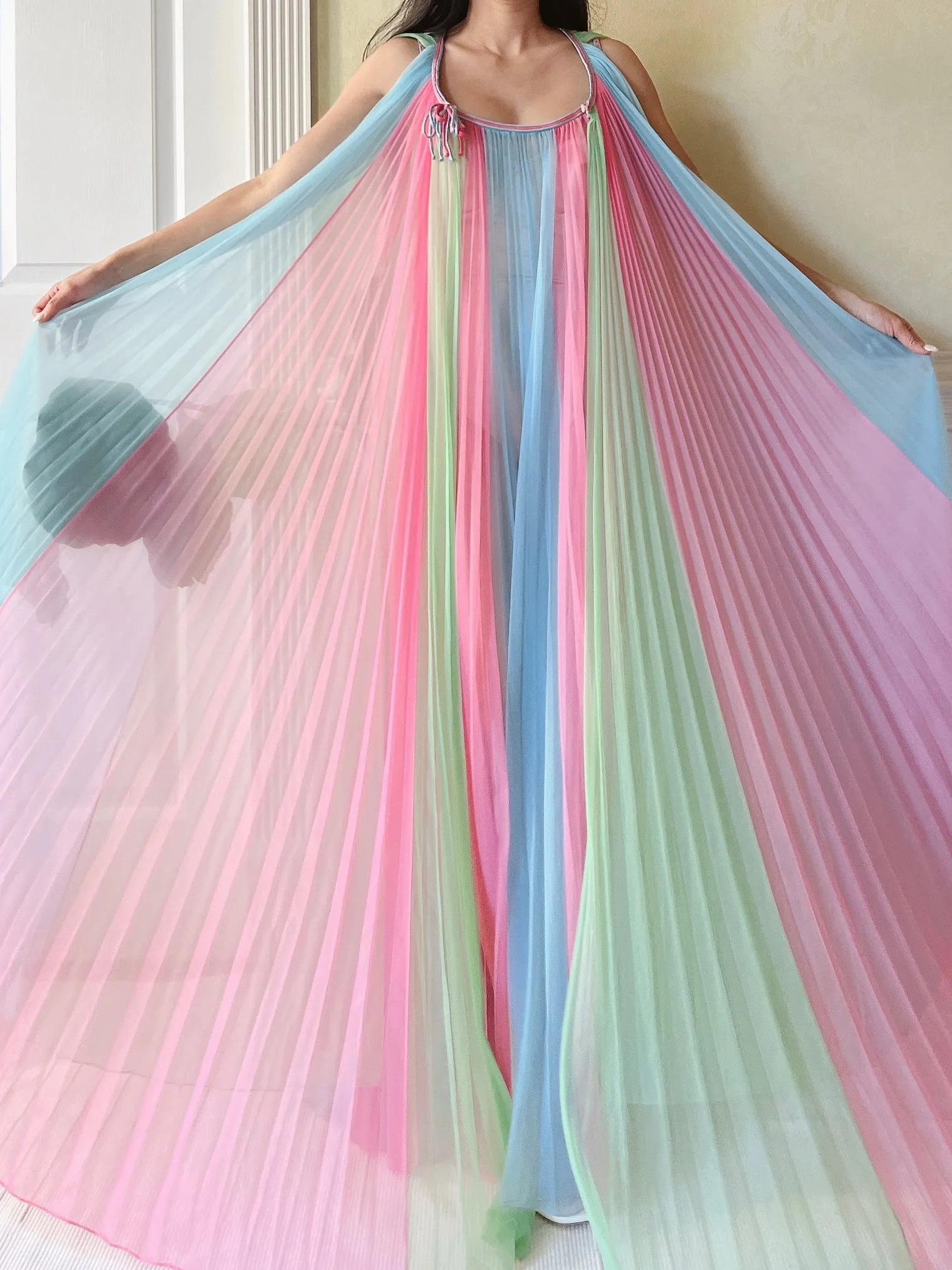 1960s 2-Piece Pleated Tricot Set - OSFM