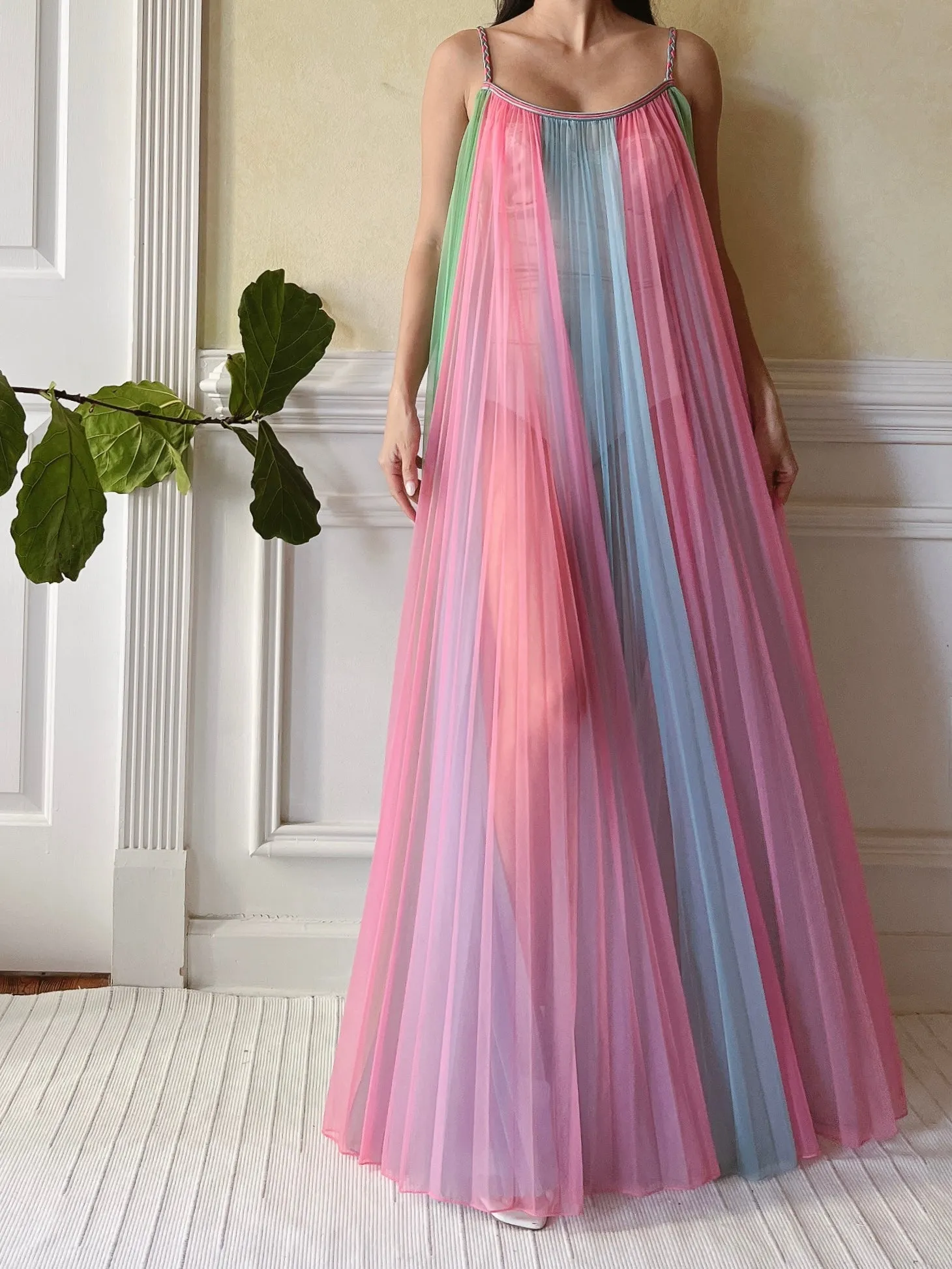 1960s 2-Piece Pleated Tricot Set - OSFM