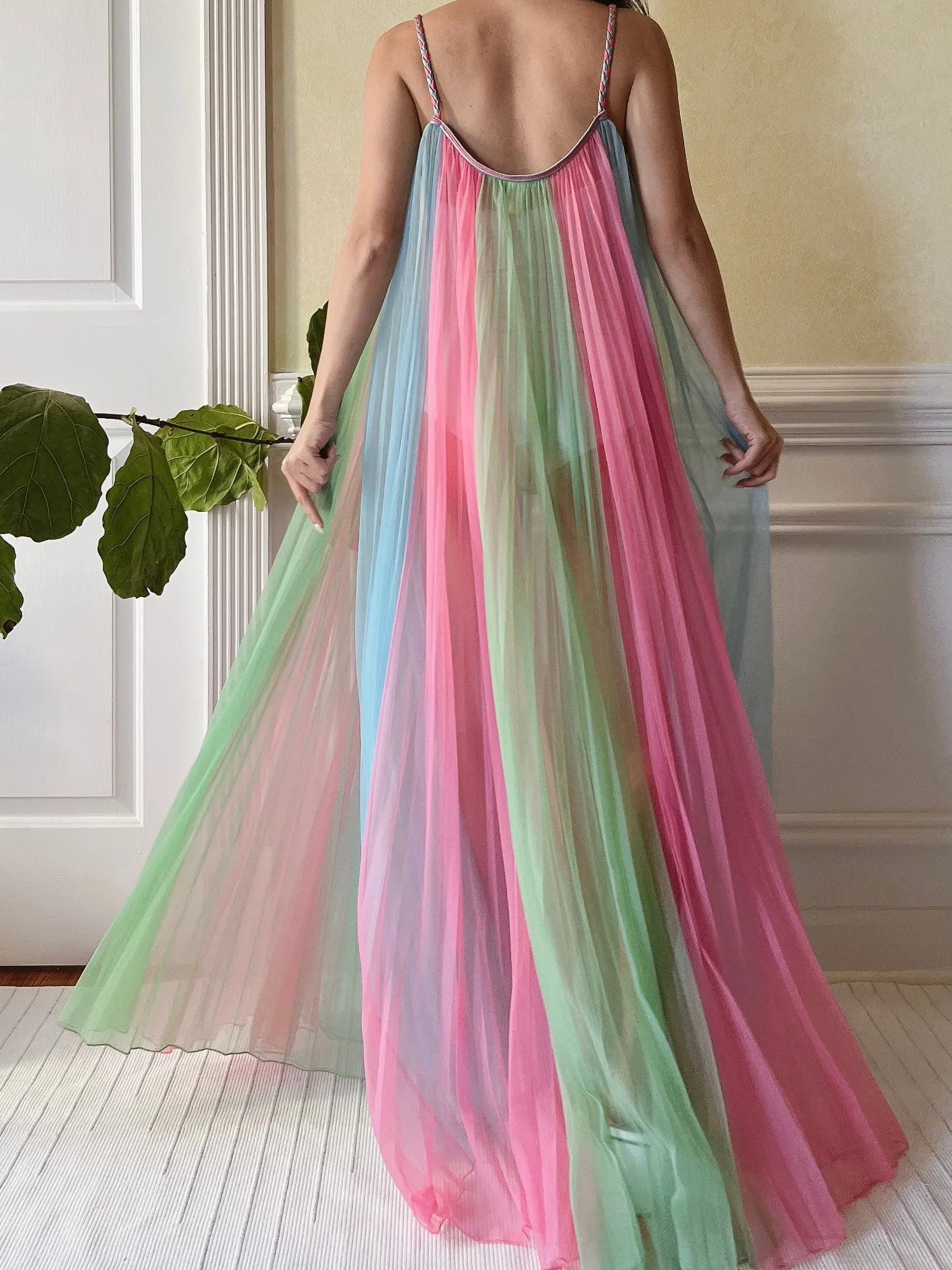 1960s 2-Piece Pleated Tricot Set - OSFM