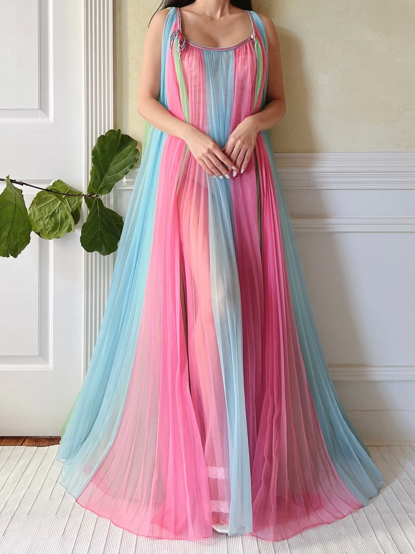 1960s 2-Piece Pleated Tricot Set - OSFM