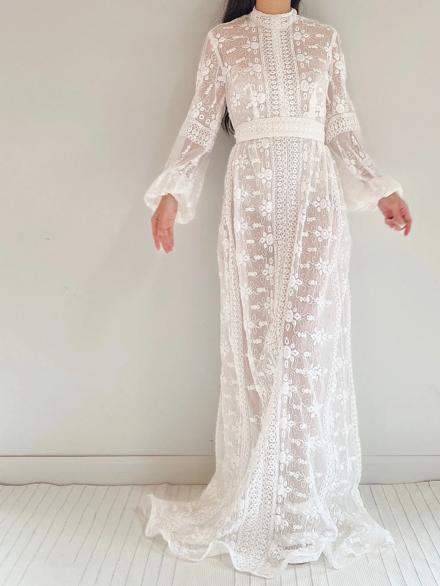 1970s High Neck Puff Sleeves Embroidered Dress - S/M