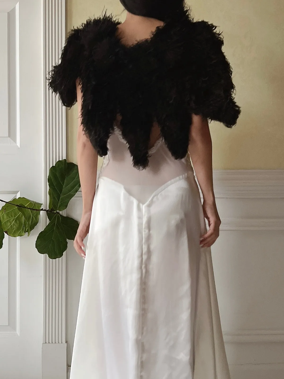 Antique Black Feather Cape - OSFM