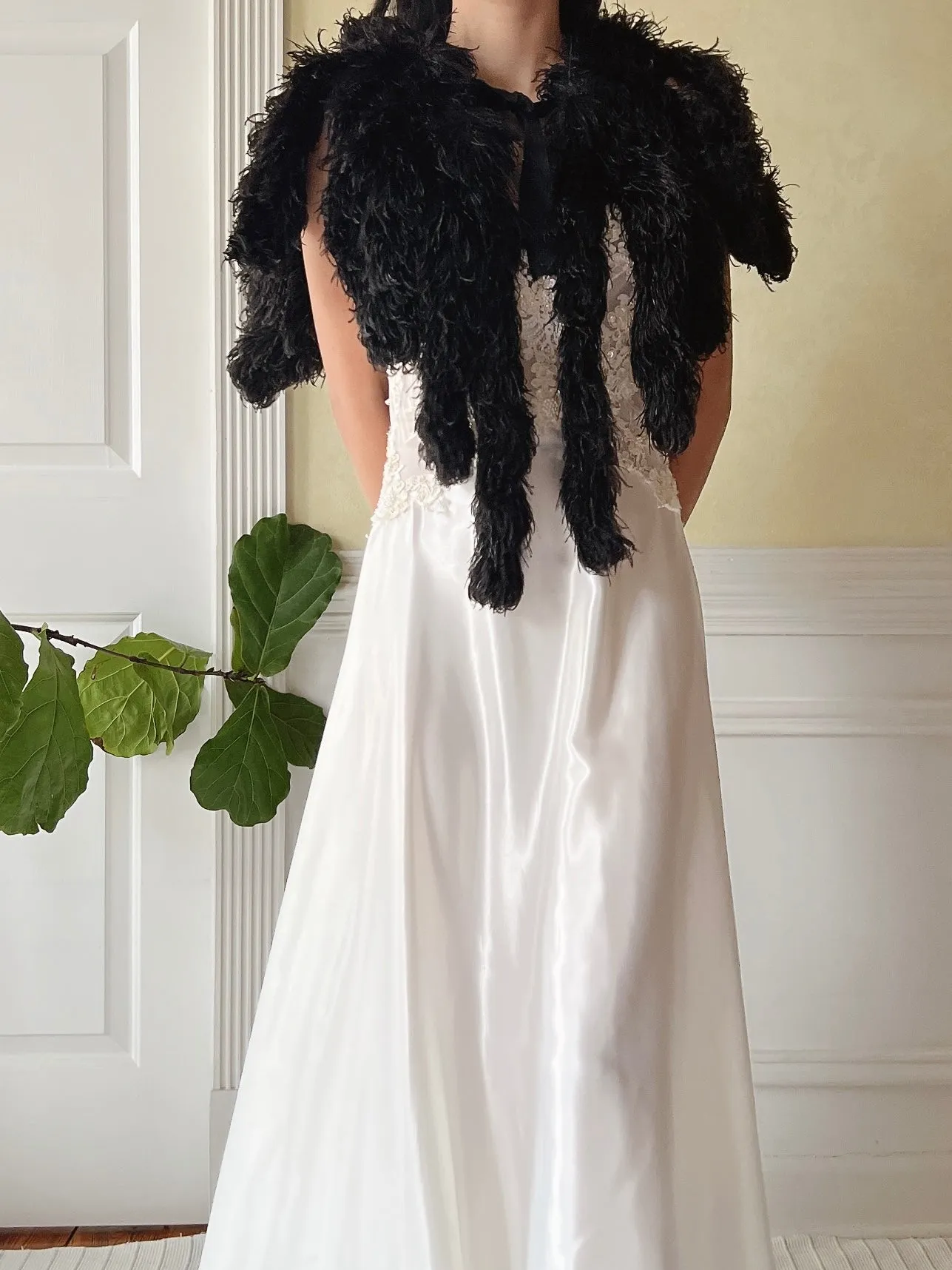 Antique Black Feather Cape - OSFM