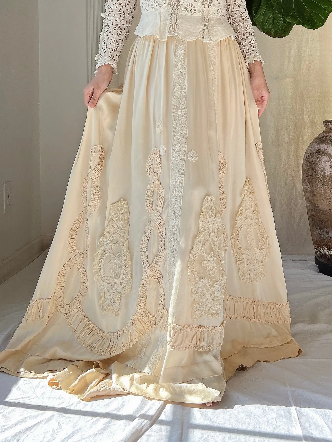 Antique Silk Skirt - XS/S