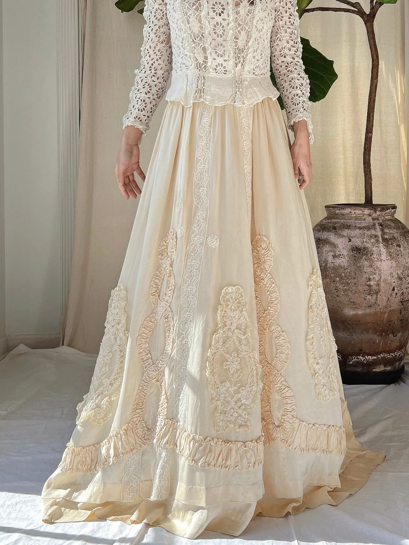Antique Silk Skirt - XS/S