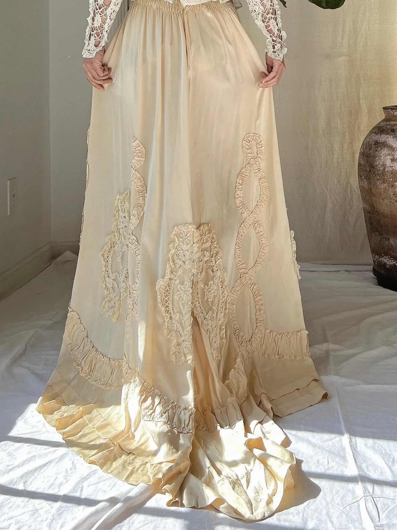 Antique Silk Skirt - XS/S