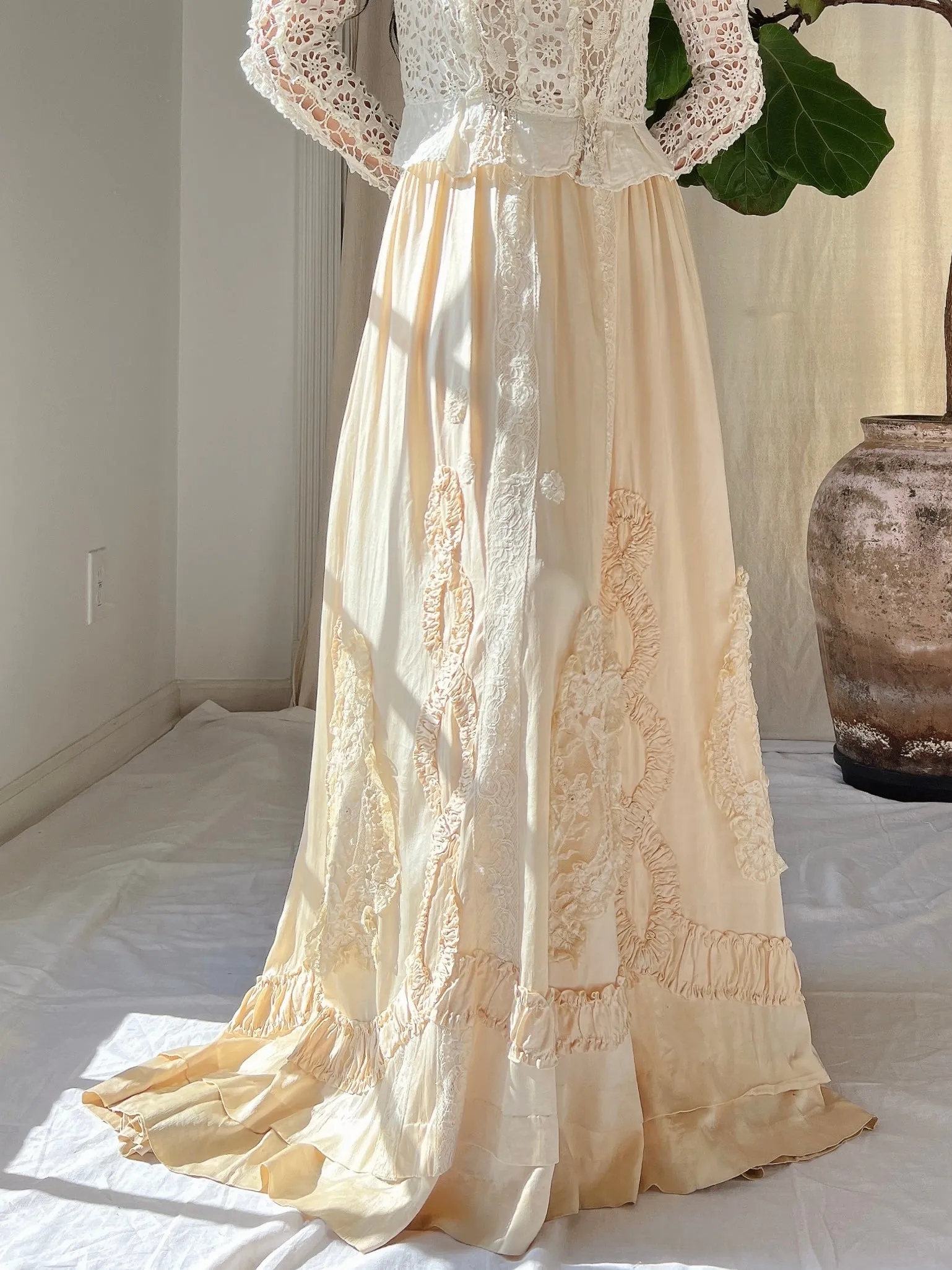 Antique Silk Skirt - XS/S