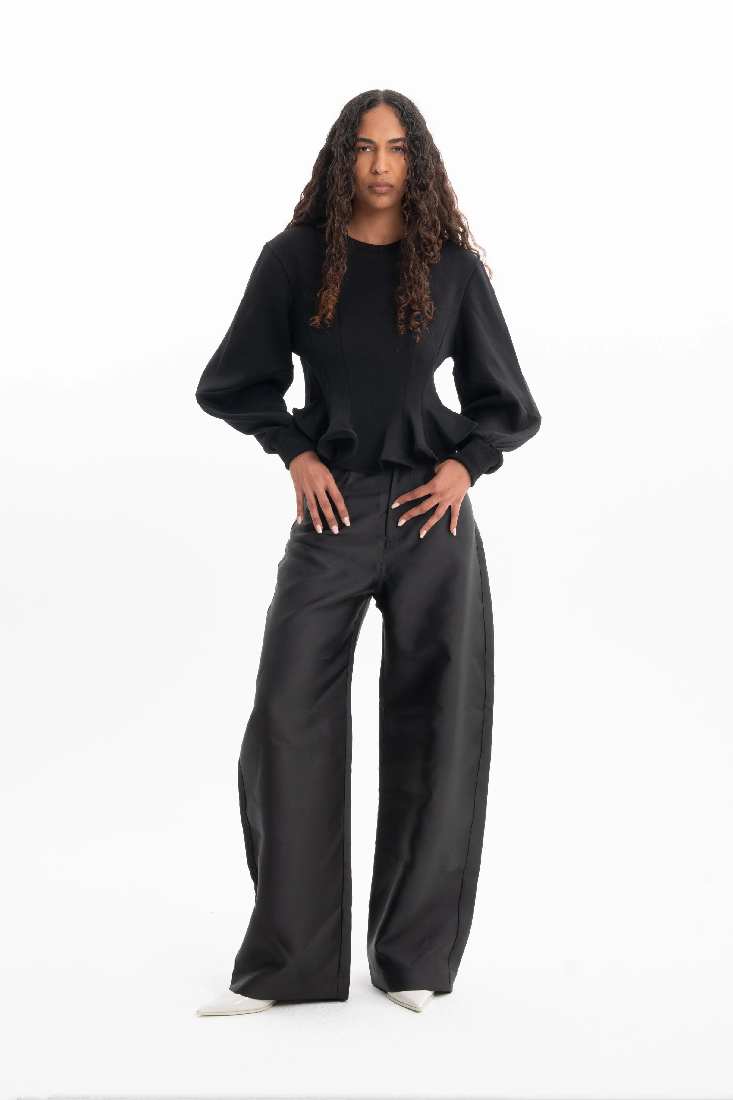 BLACK FRILL SWEATSHIRT