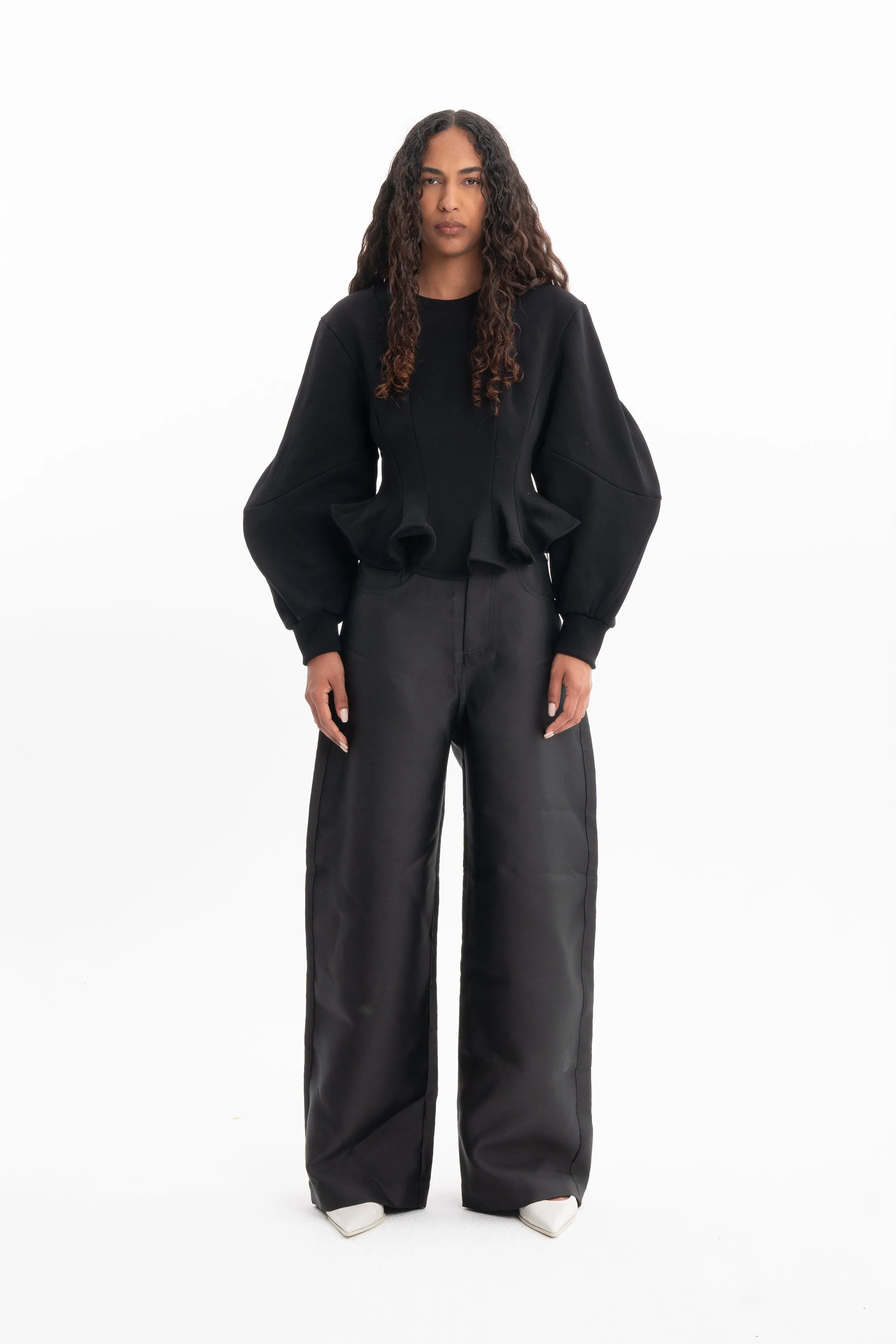 BLACK FRILL SWEATSHIRT