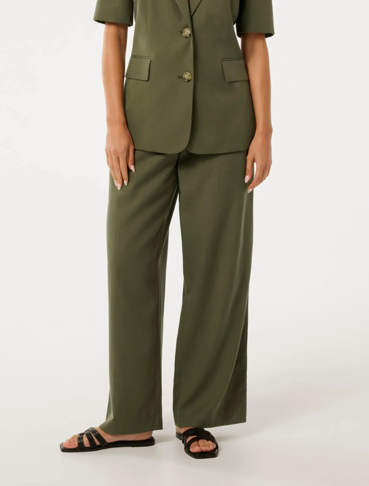 Bowie Petite Wide Leg Pants