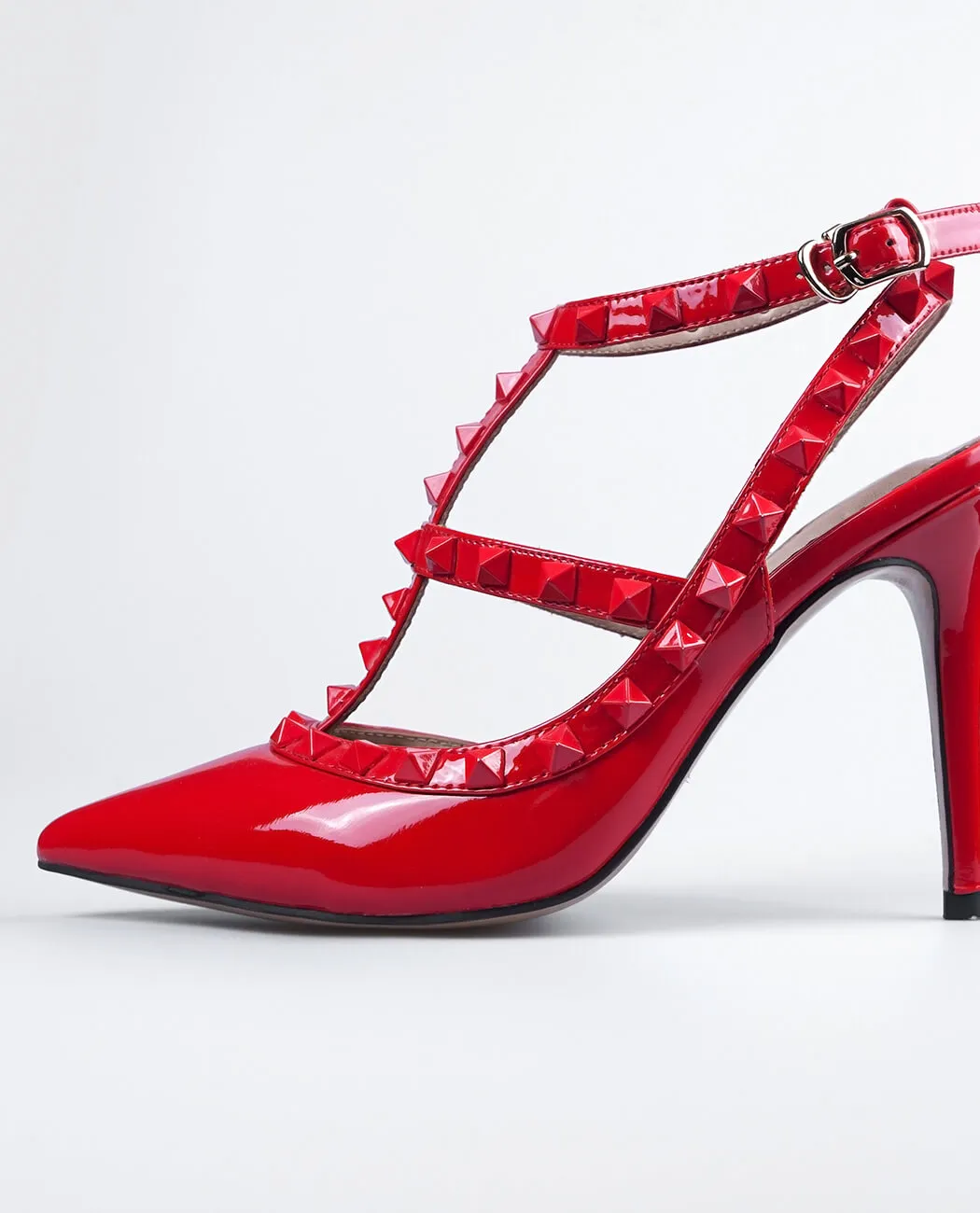 Embellished Pumps With Buckle-Closure