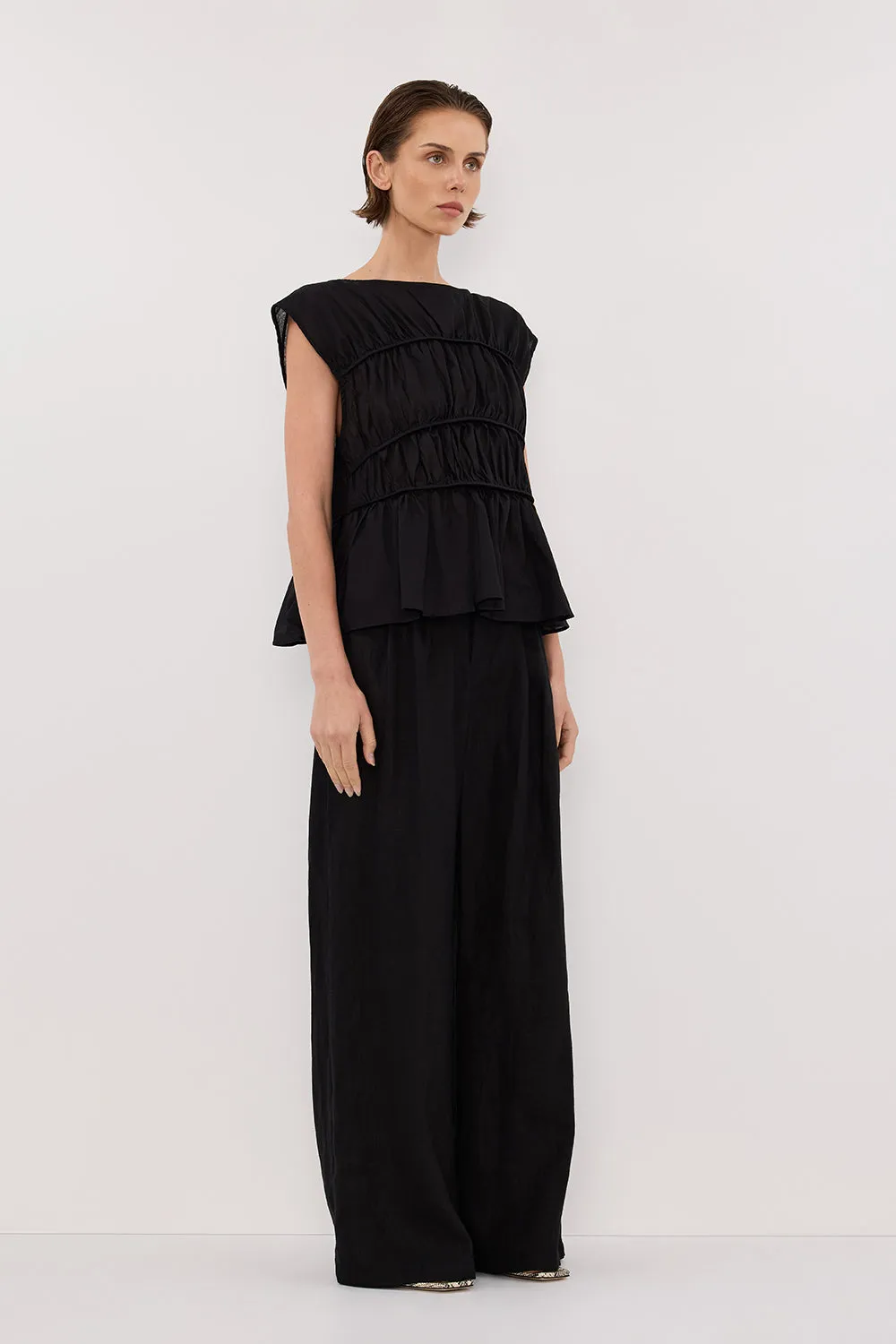 FLYNN BLACK LINEN TIERED TOP