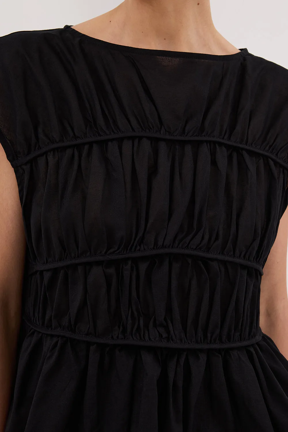 FLYNN BLACK LINEN TIERED TOP