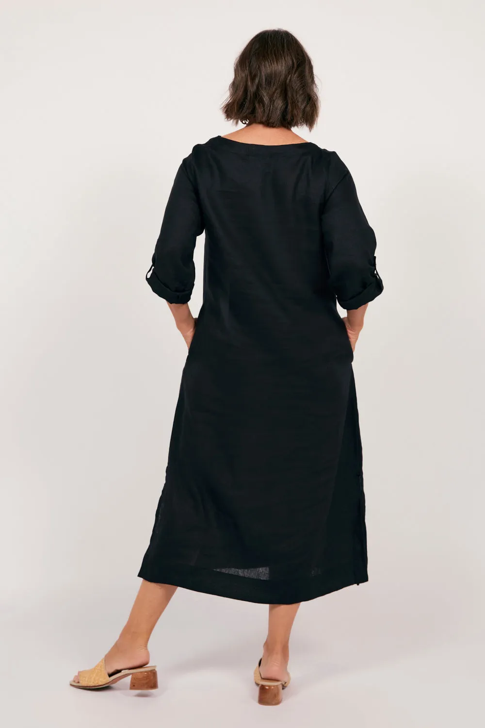 Jarla Linen Midi Dress in Black
