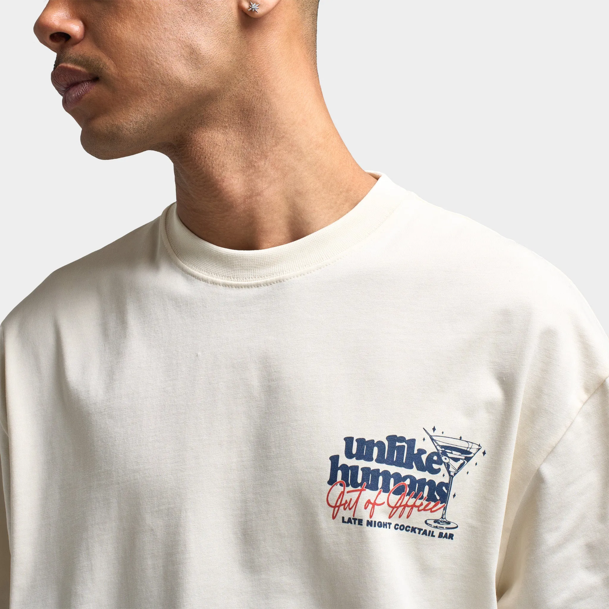 Unlike Humans Cocktail Graphic T-Shirt / Cream