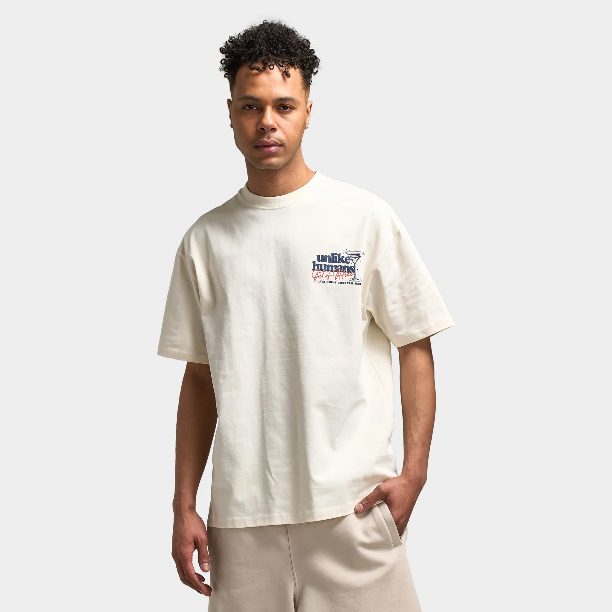 Unlike Humans Cocktail Graphic T-Shirt / Cream