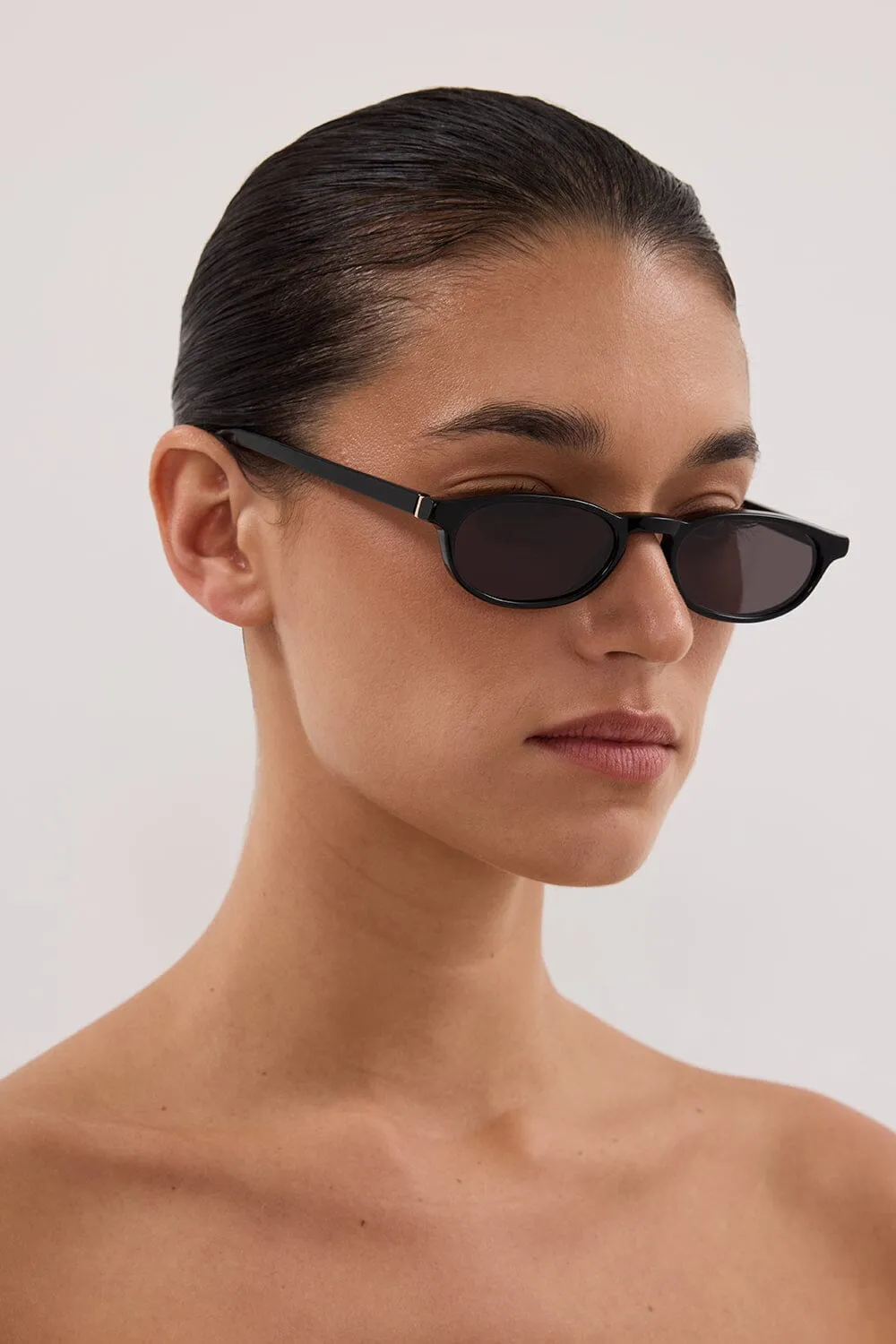 VELVET CANYON BLACK VOYAGEUSE SUNGLASSES