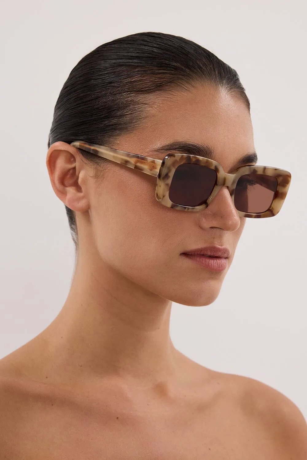 VELVET CANYON CARAMEL TORT GOLDEN ERA SUNGLASSES