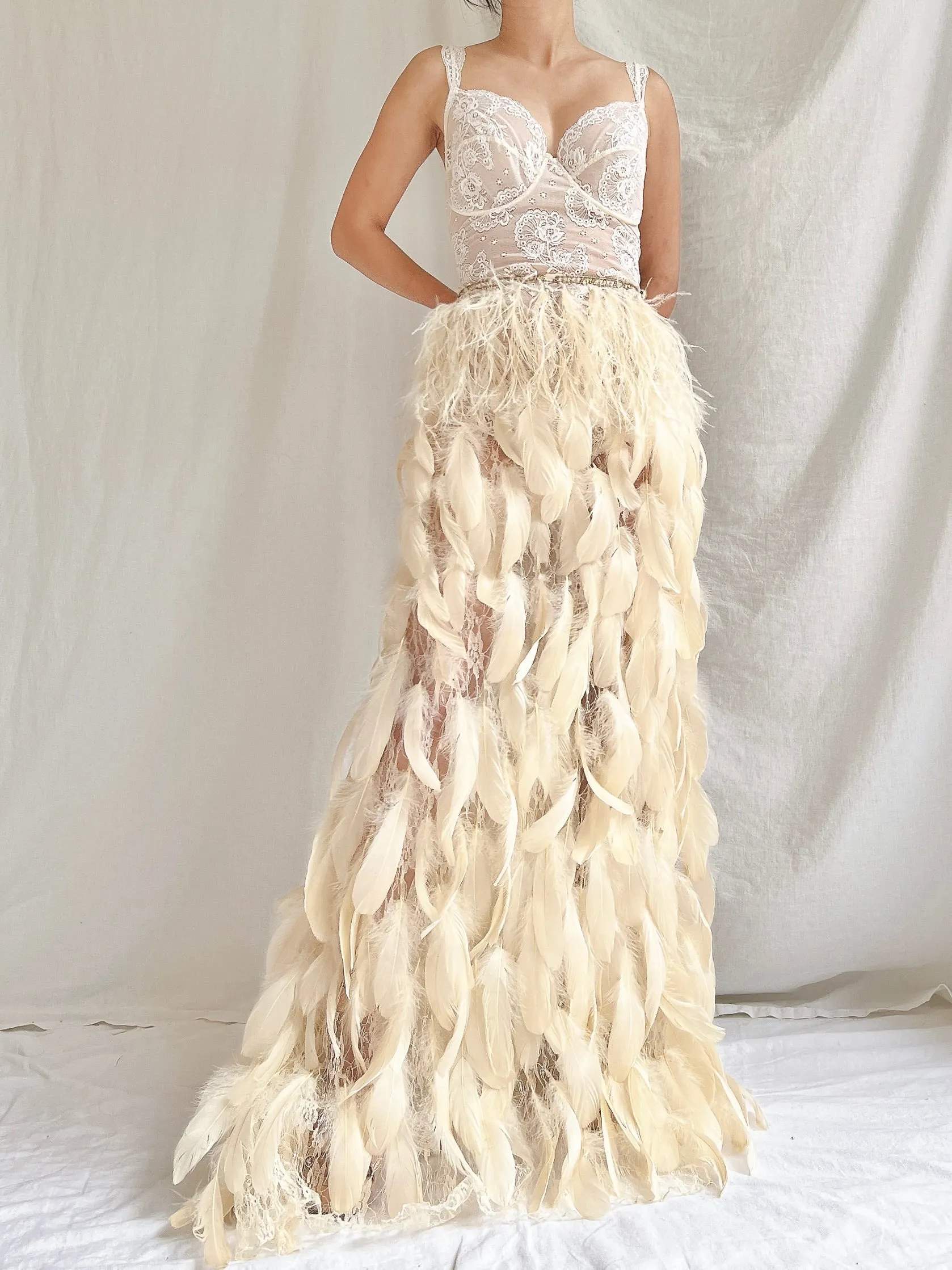 Vintage Buttercream Feather and Lace Skirt - S