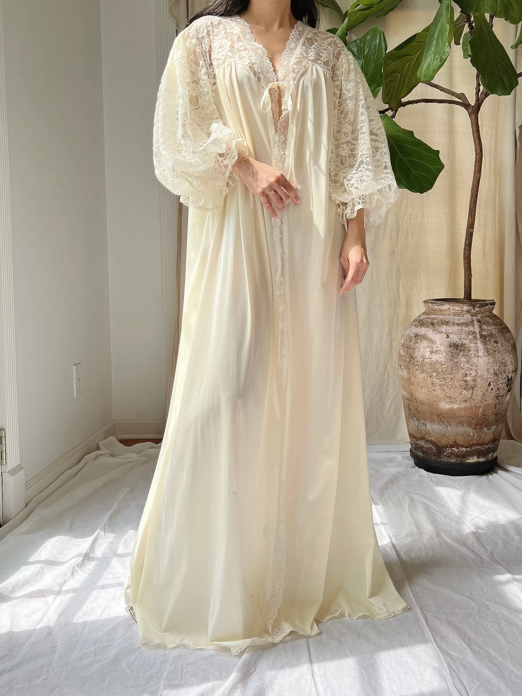Vintage Puff Sleeves Dressing Gown - OSFM