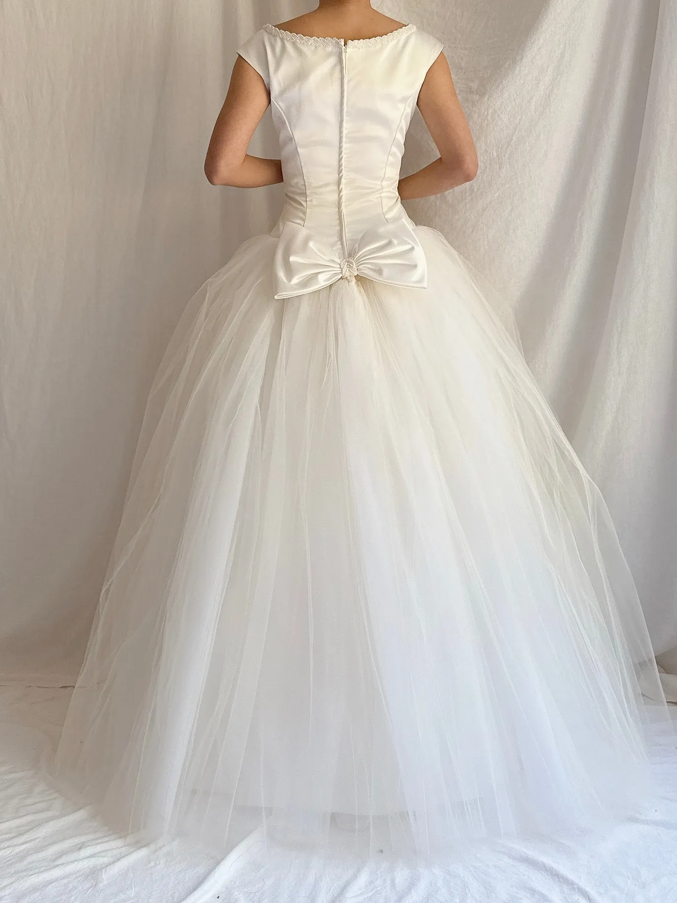 Vintage Satin/Tulle Basque Waist Gown - M