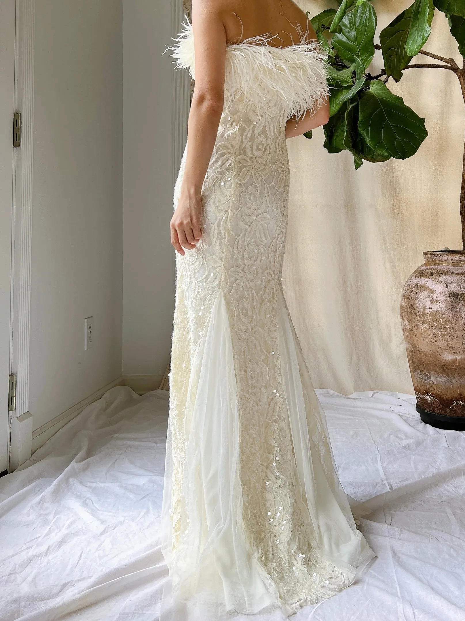 Vintage Strapless Lace and Feather Gown - XS